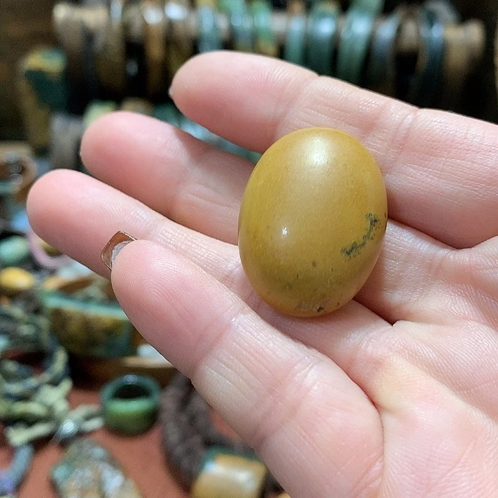 未镶嵌岫岩河磨玉（透闪石质玉）挂件天*?