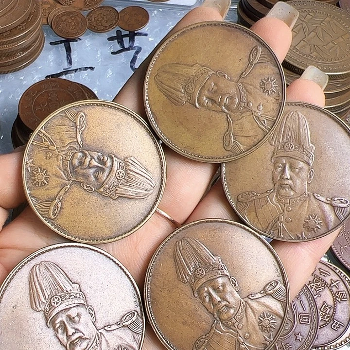 明***风五个铜币工艺品摆件
