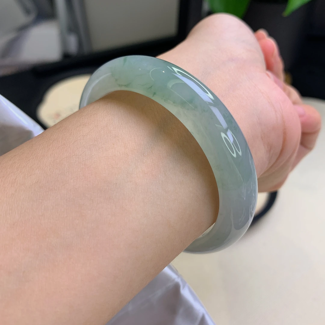 缅甸天然A货翡翠53-54圈口冰种晴水飘花起胶细腻正圈手镯女款010