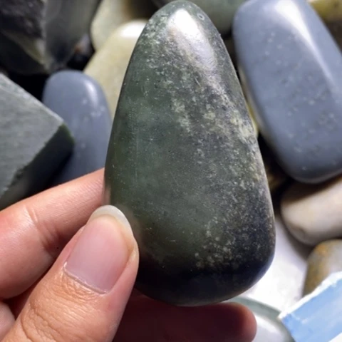 未镶嵌和田玉（糖玉）挂件