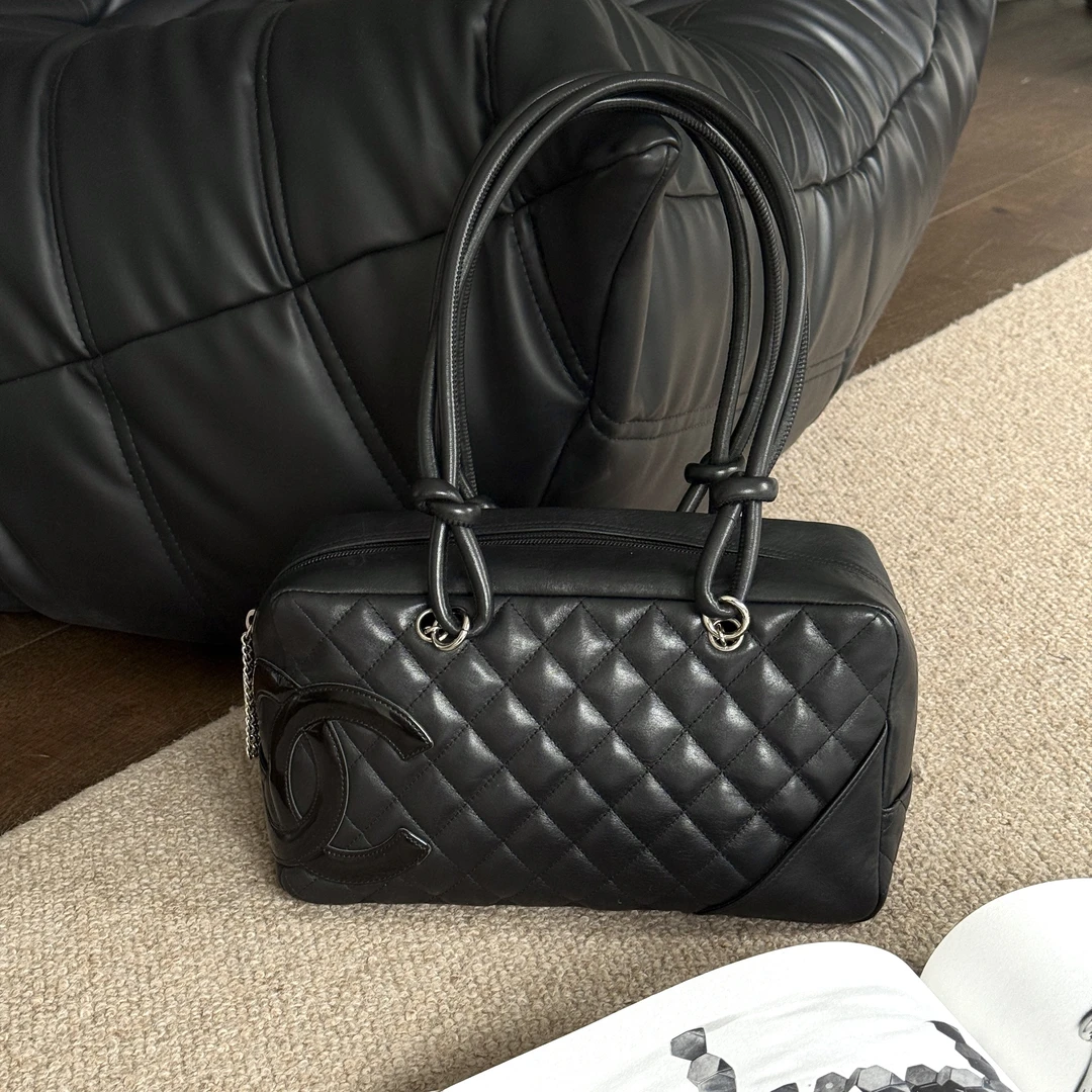 95新 Chanel/香奈儿 Azul - 全黑牛皮康鹏时尚枕头手提包 39297