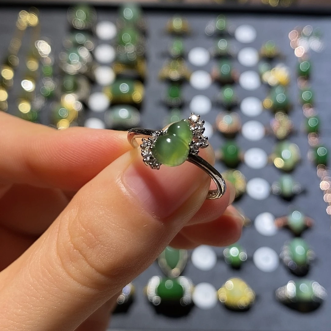 和田玉未镶嵌戒指