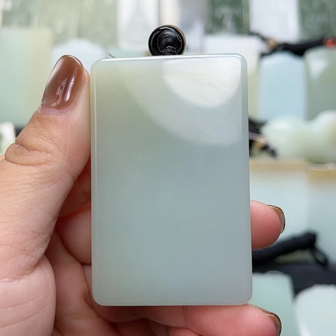 【闪购商品】颈饰未镶嵌和田玉