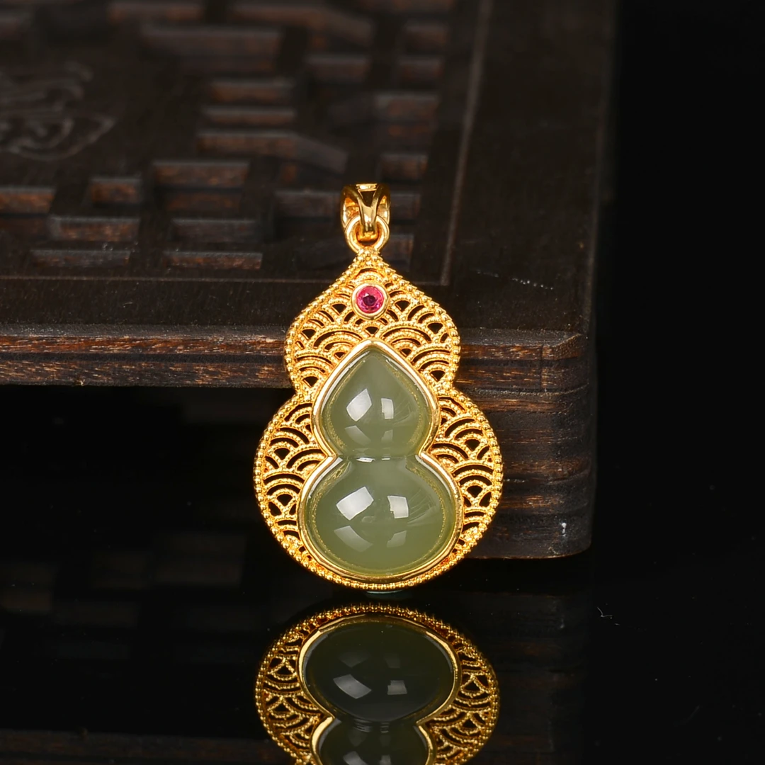【熊总夫妇】和田玉晴水18K金葫芦吊坠-约28*18*5mm