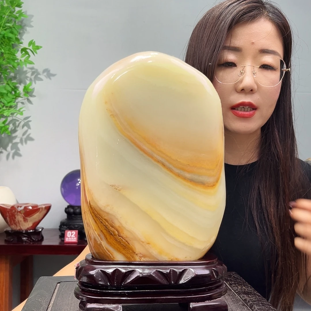 玉玉石雕刻等家居饰品