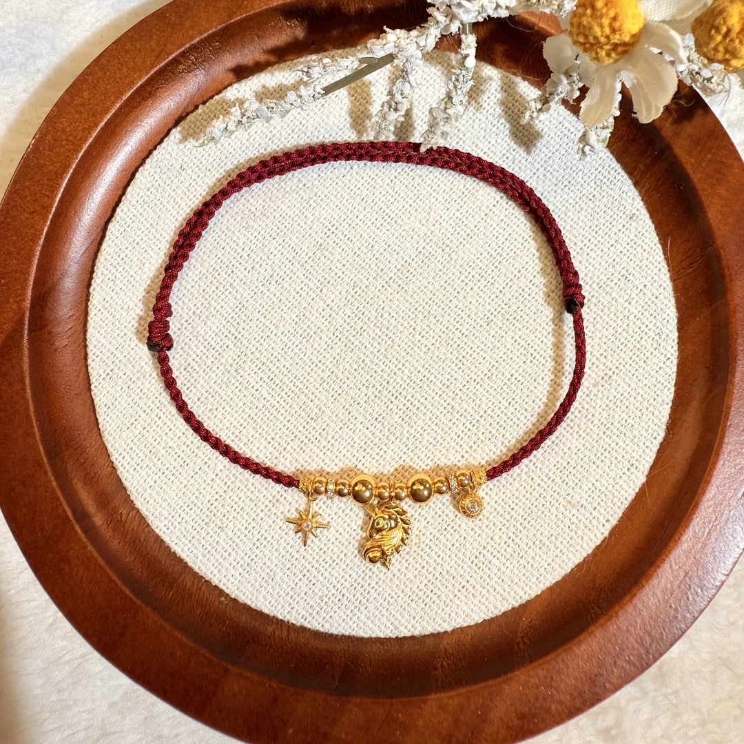 18k金独角兽流苏抽拉红绳手绳