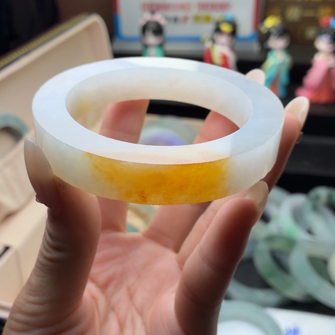定制翡翠未镶嵌翡翠手镯多样性发一订金
