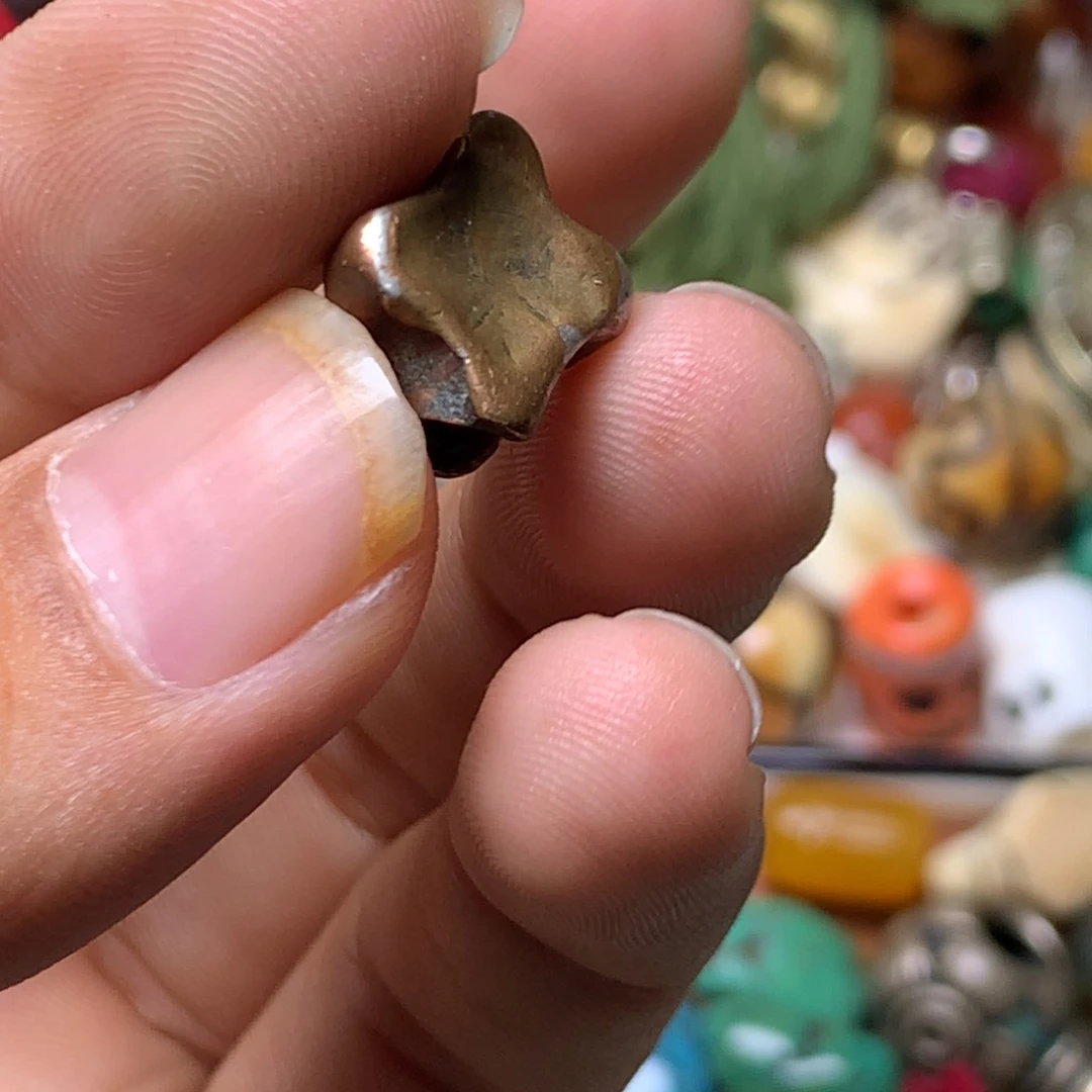 琉璃颈饰藏传小元素