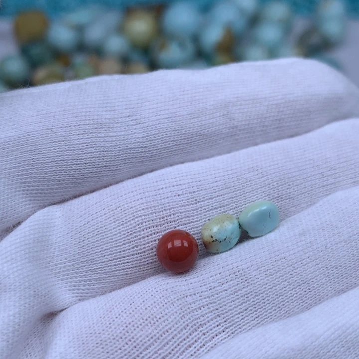 南红玛瑙未镶嵌珠宝奇石