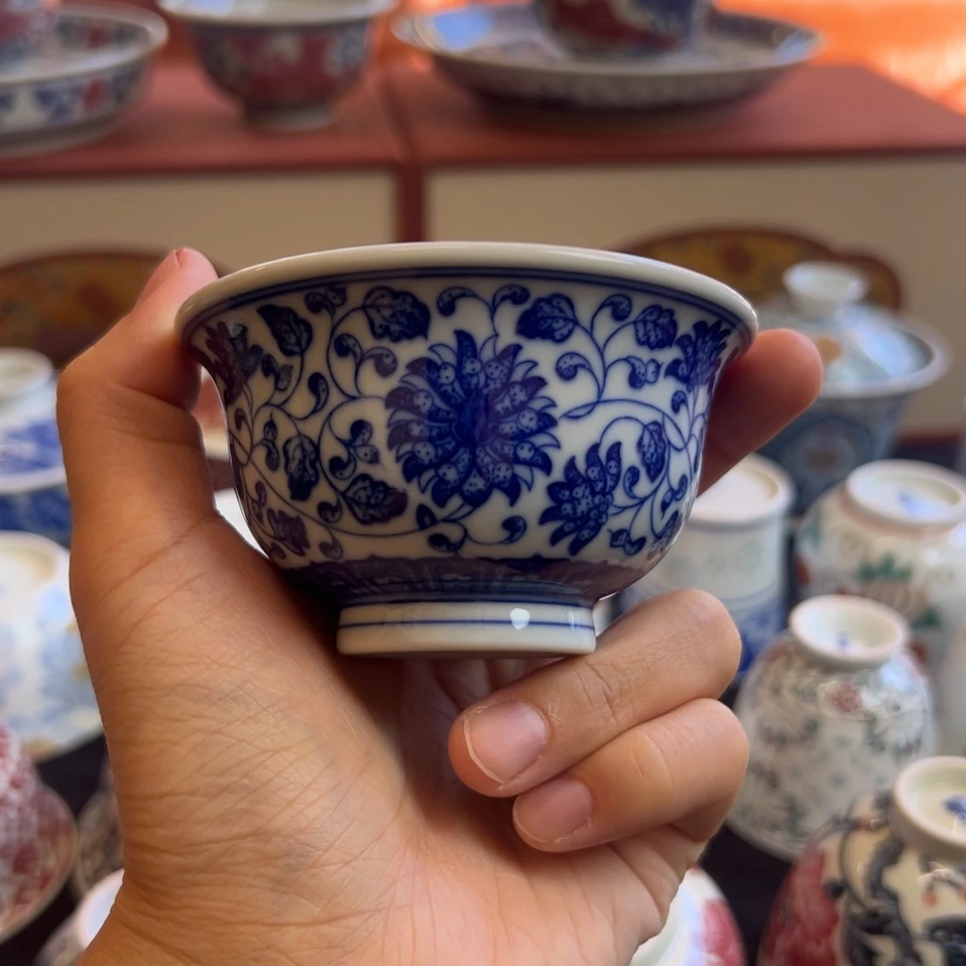 点工缠枝莲小压手