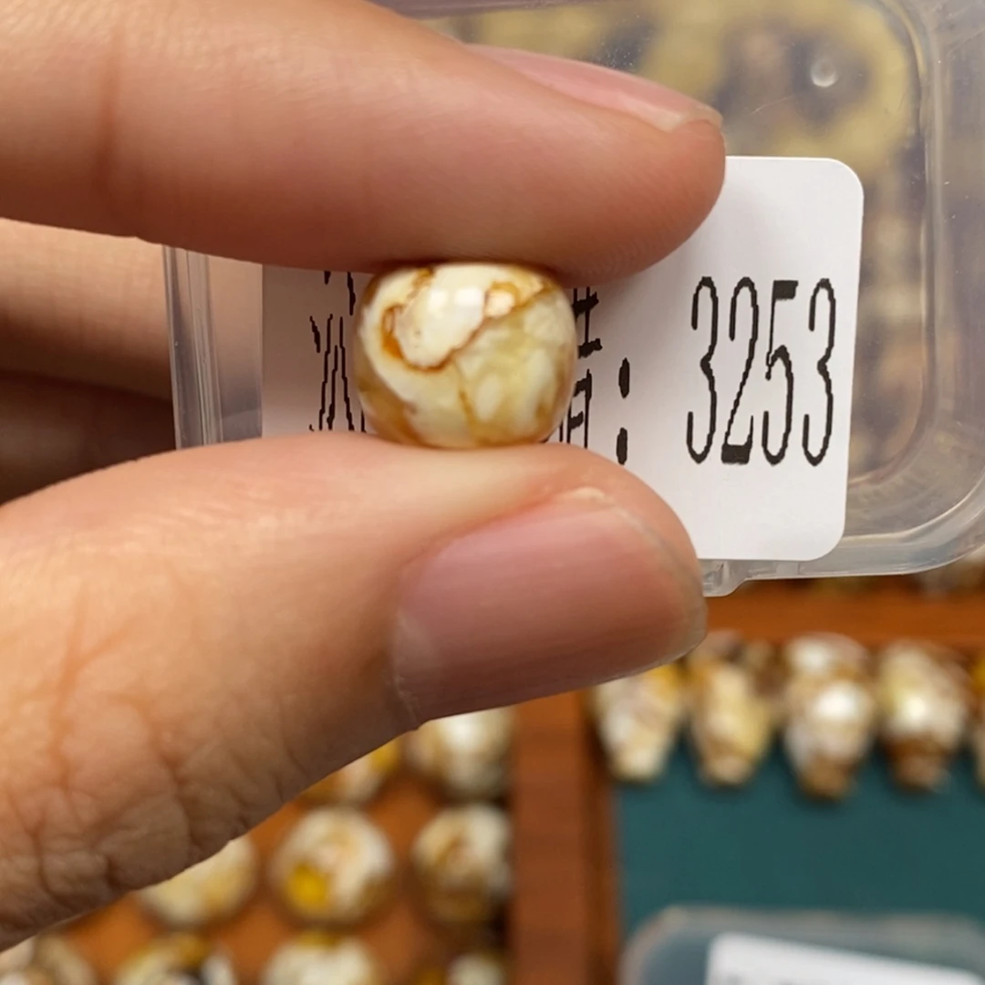 把件猴头核桃沁色圆珠老型3253
