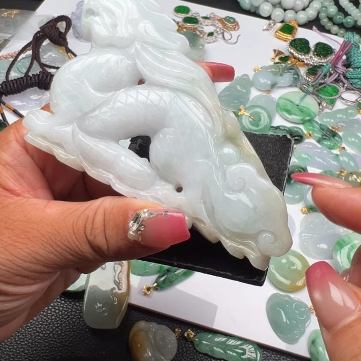 翡翠未镶嵌吊坠(不含链)32