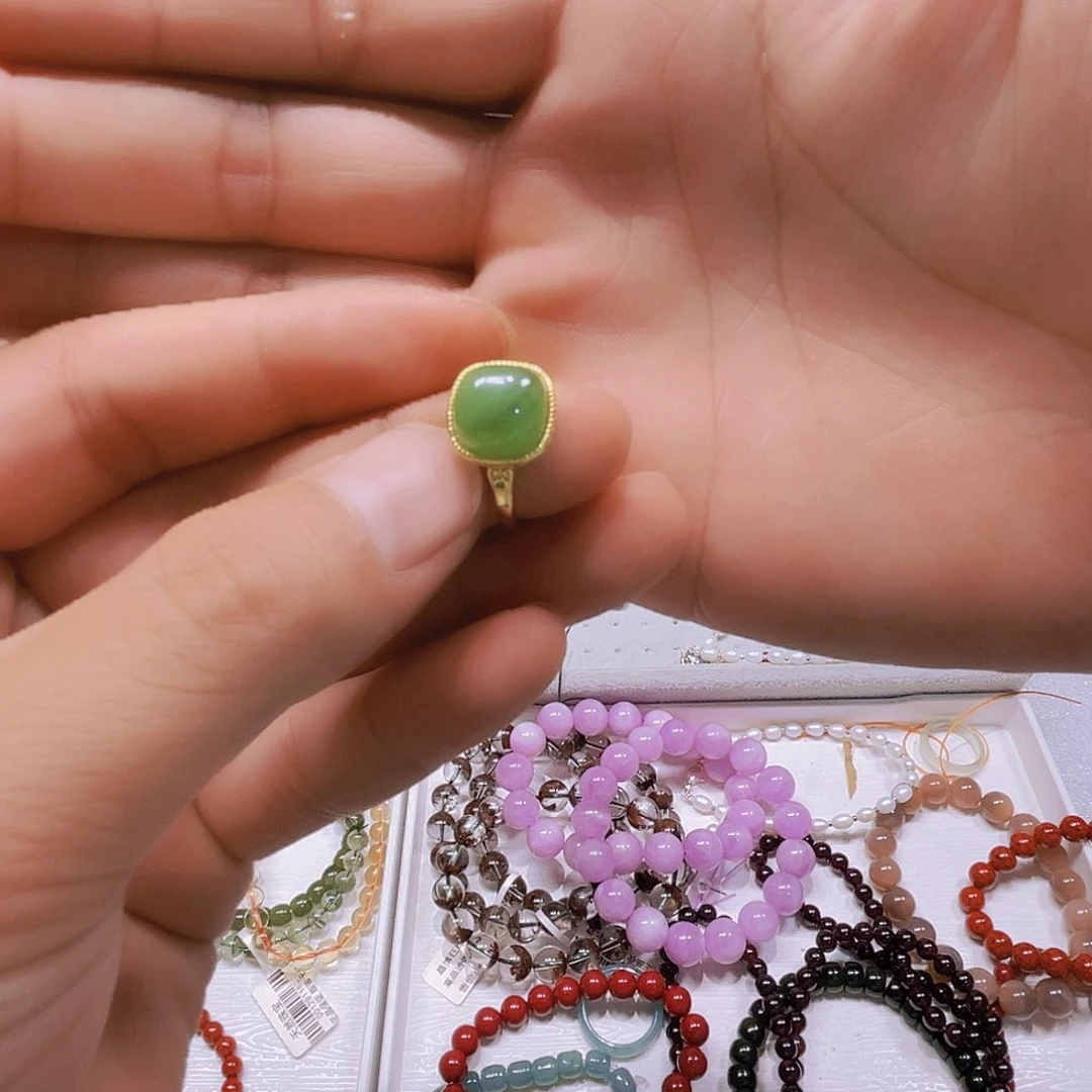 和田玉（碧玉）戒指未镶嵌哦****）