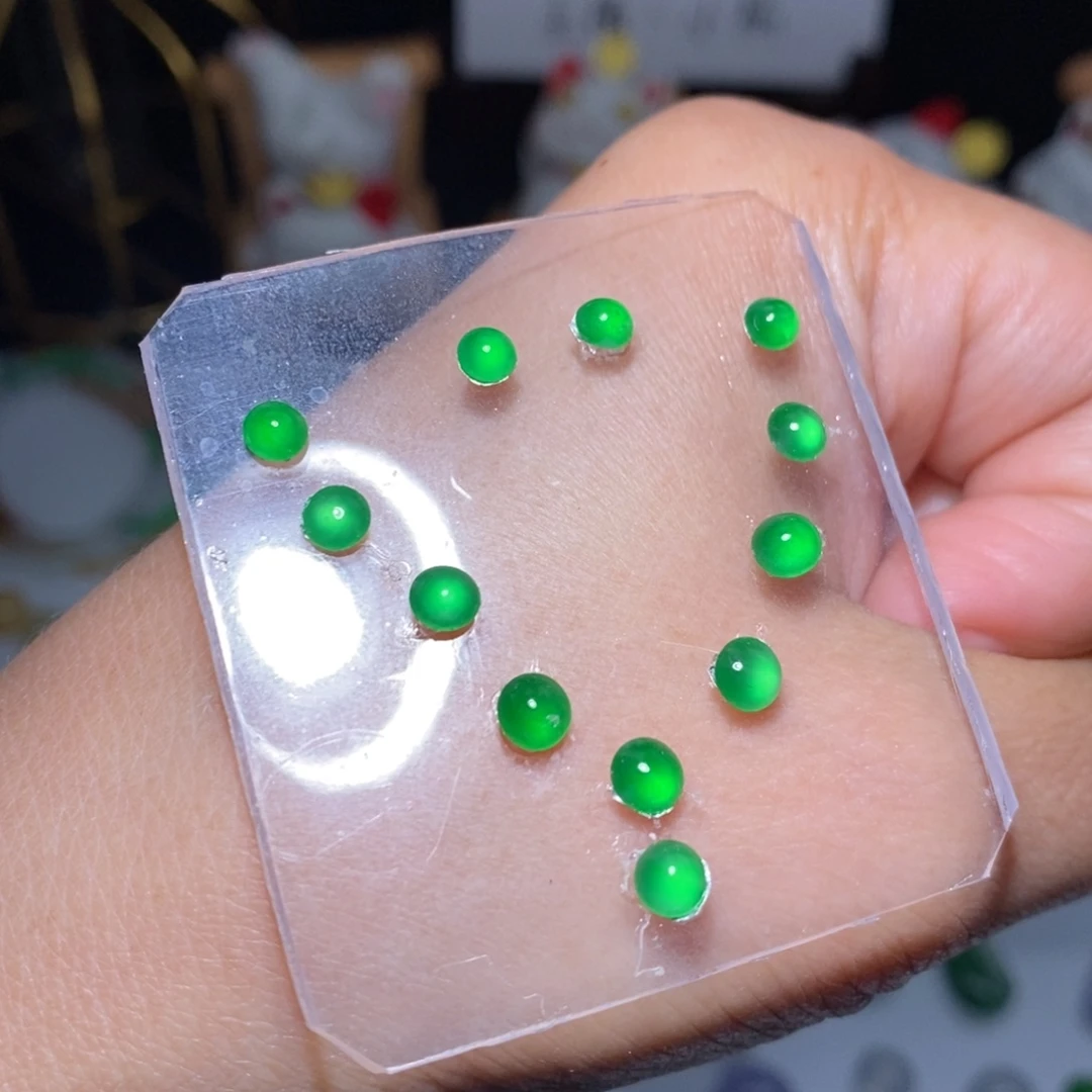 定制翡翠未镶嵌翡翠