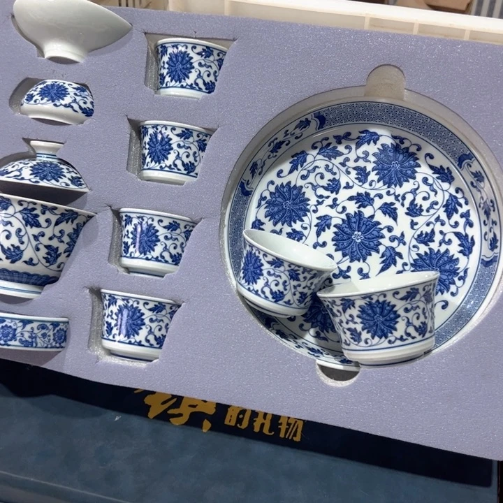 瓷片白青花缠枝莲十件套