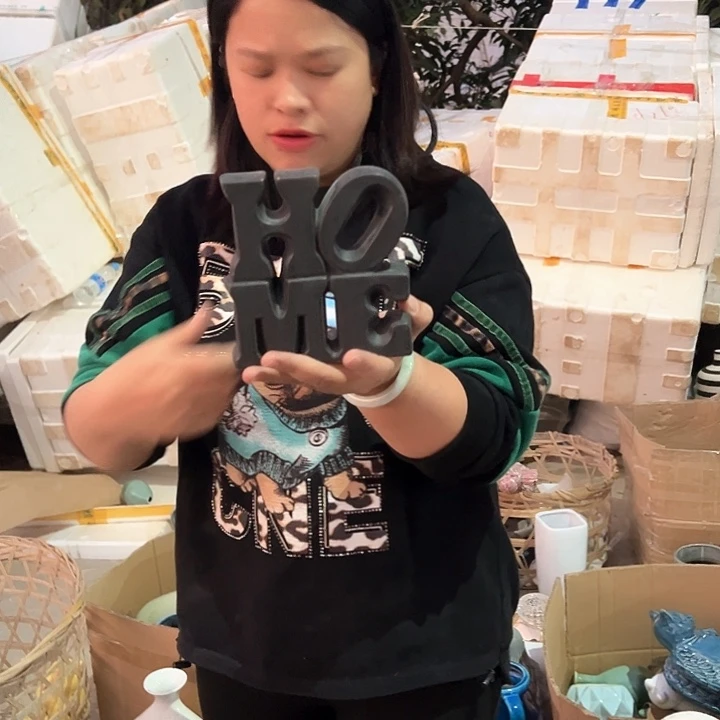 瓶高度13厘米宽度13厘米微瑕捡漏