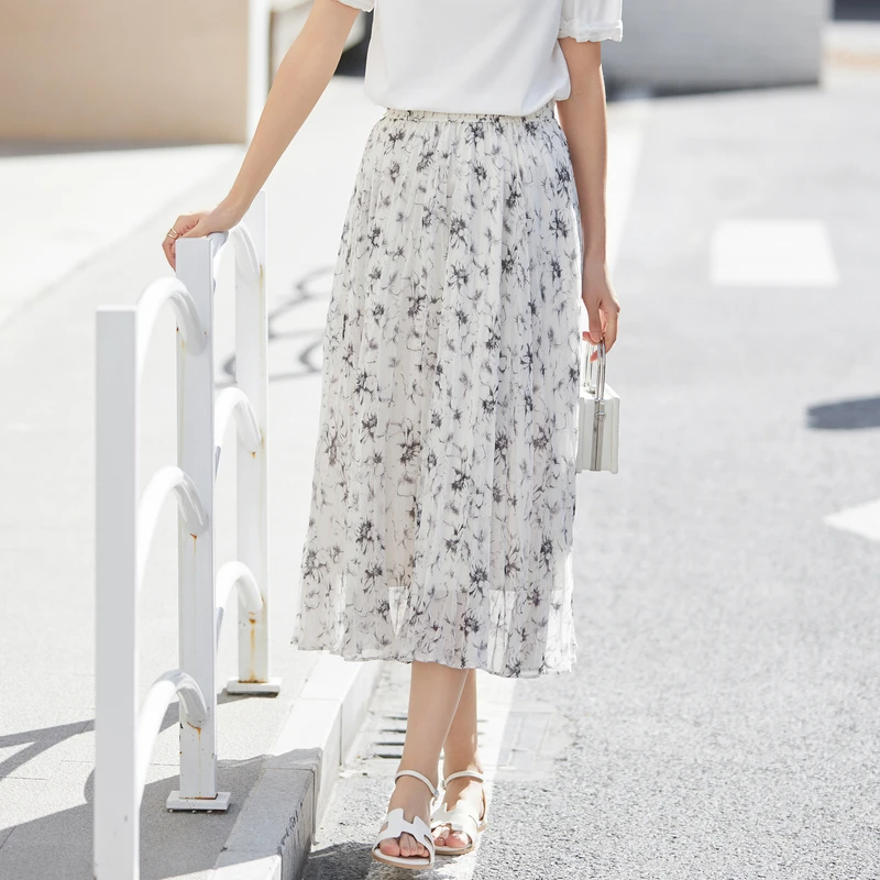 风笛2025年夏季新款休闲气质碎花半身裙女唯美优雅长裙a字遮胯裙