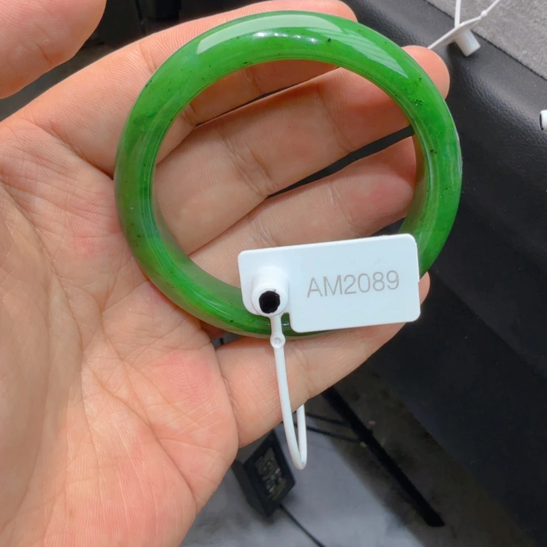 和田玉（碧玉）手镯未镶嵌56微瑕