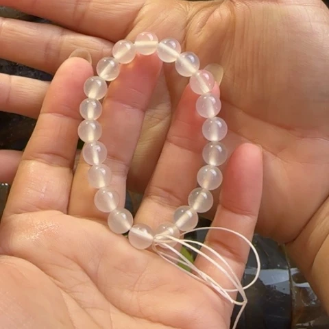 玛瑙/玉髓手串未镶嵌陈*