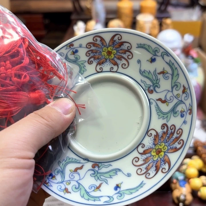 瓷片精致雕刻工艺