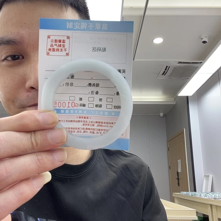 麦***者定制翡翠未镶嵌A货翡翠手镯