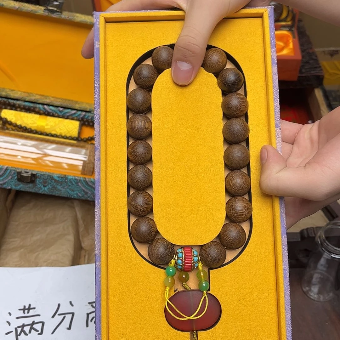 大叶紫檀（黑酸枝木类）