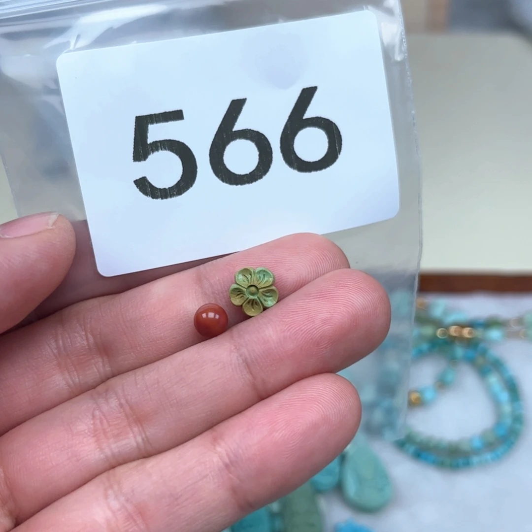 南红玛瑙未镶嵌珠宝奇石