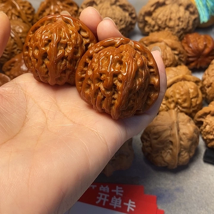 吊坠文玩核桃白狮