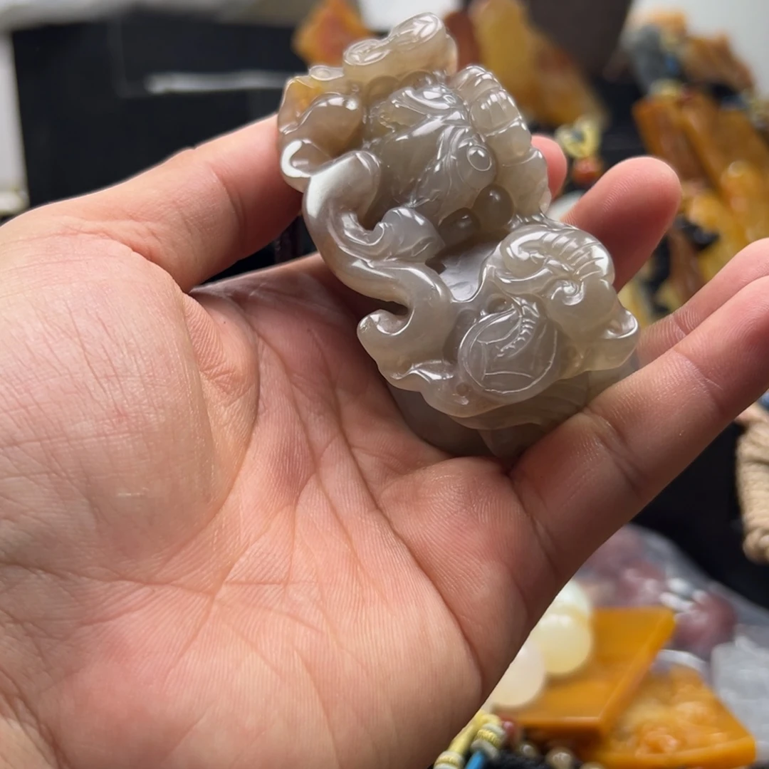 石英质玉（黄龙玉）未镶嵌多选发其一