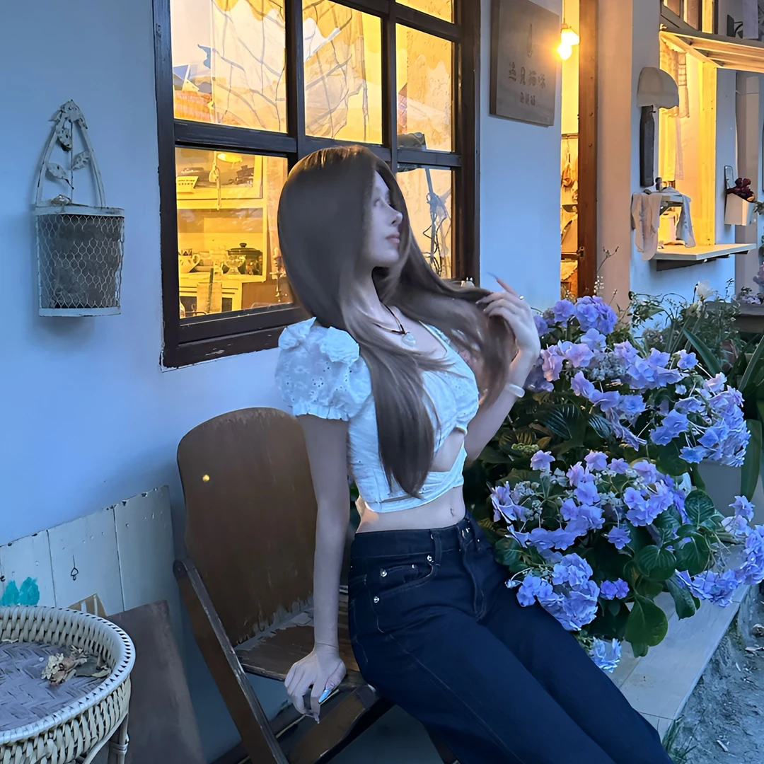 【Aureate Muse】白色立体花朵小众设计露脐绑带镂空泡泡袖短款上衣