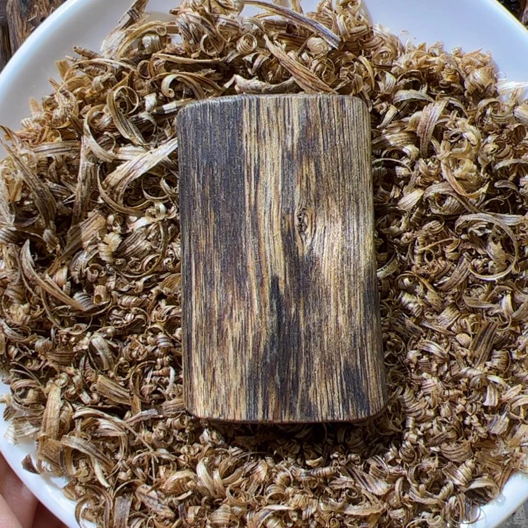 沉香沉香碎屑白棋素牌15克