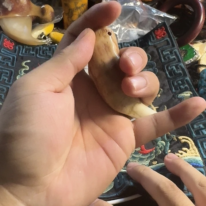 摆件多少钱一个月的工资你