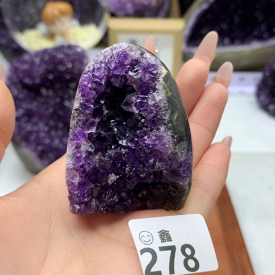 未镶嵌大型摆件（非配饰）水晶