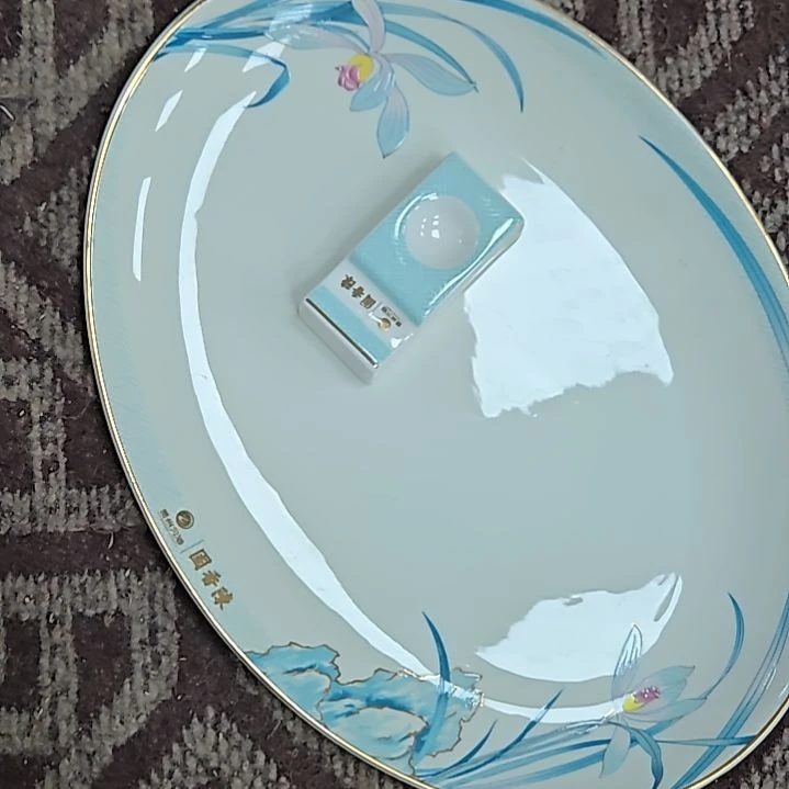 石***贸瓷片微瑕鱼盘筷架666666666666