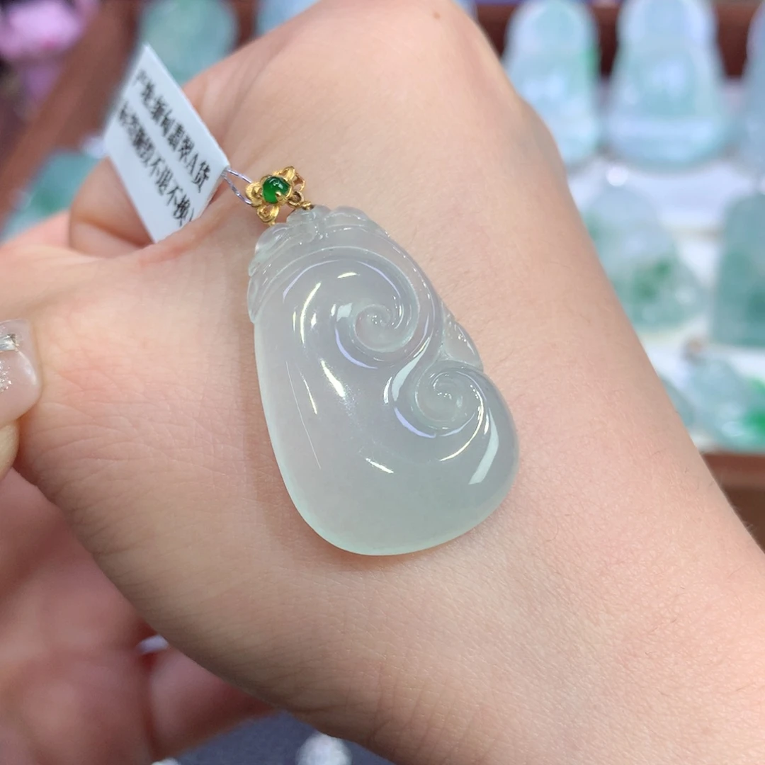 吊坠(不含链)18K金镶嵌翡翠天然缅甸A货翡翠揭阳工如意