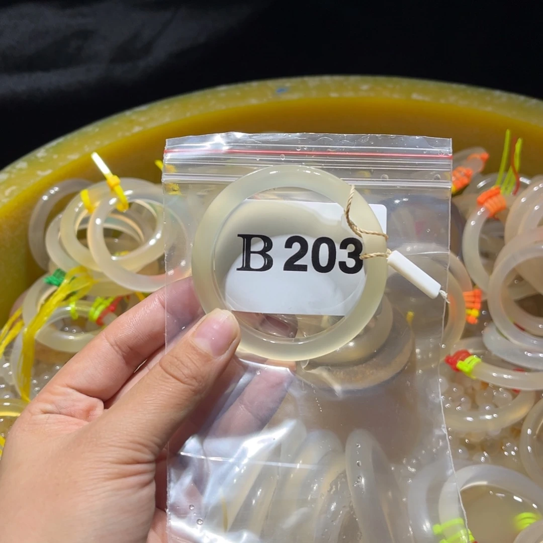 清***息玛瑙/玉髓未镶嵌手镯