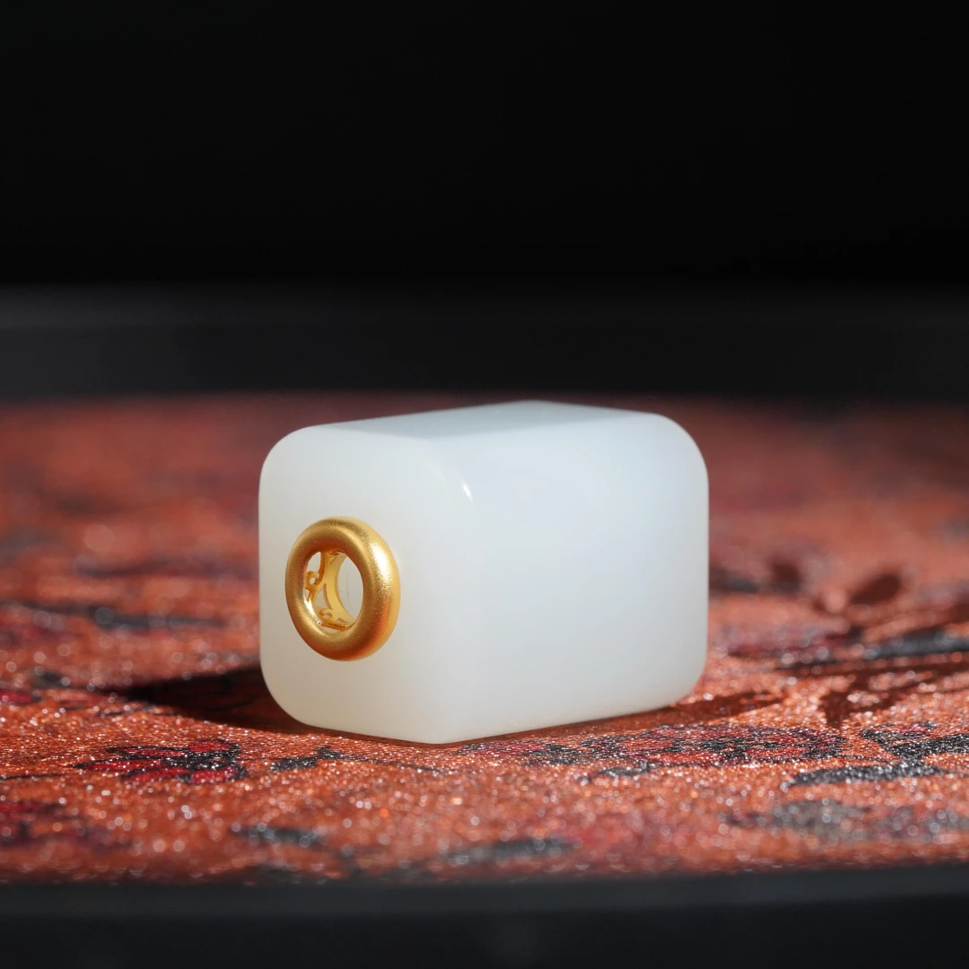 【鹿鸣】18k金和田玉俄巴沙方型路路通吊坠 赠银链 15*19mm  LM09