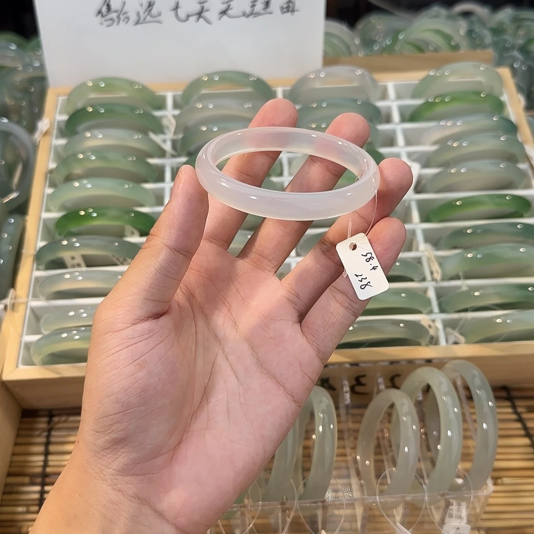 玛瑙/玉髓未镶嵌手镯圈口58.4