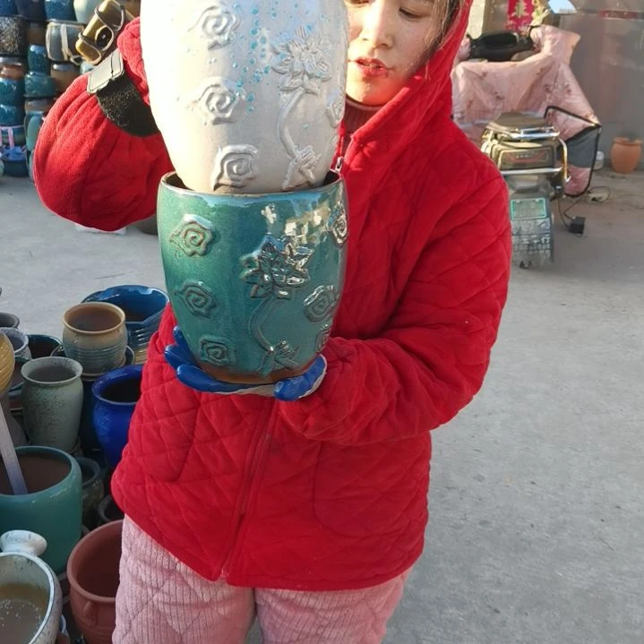 红陶口17高20瑕疵两