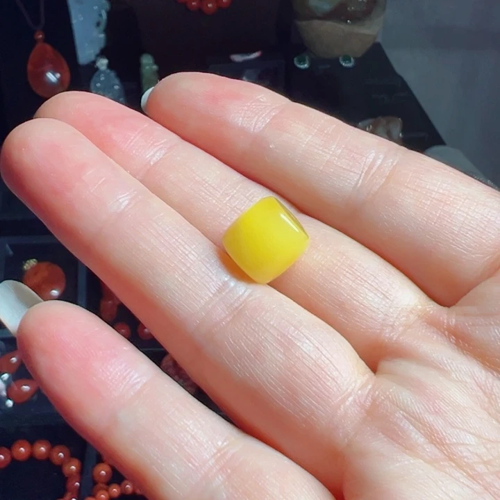未镶嵌蜜蜡裸石单珠