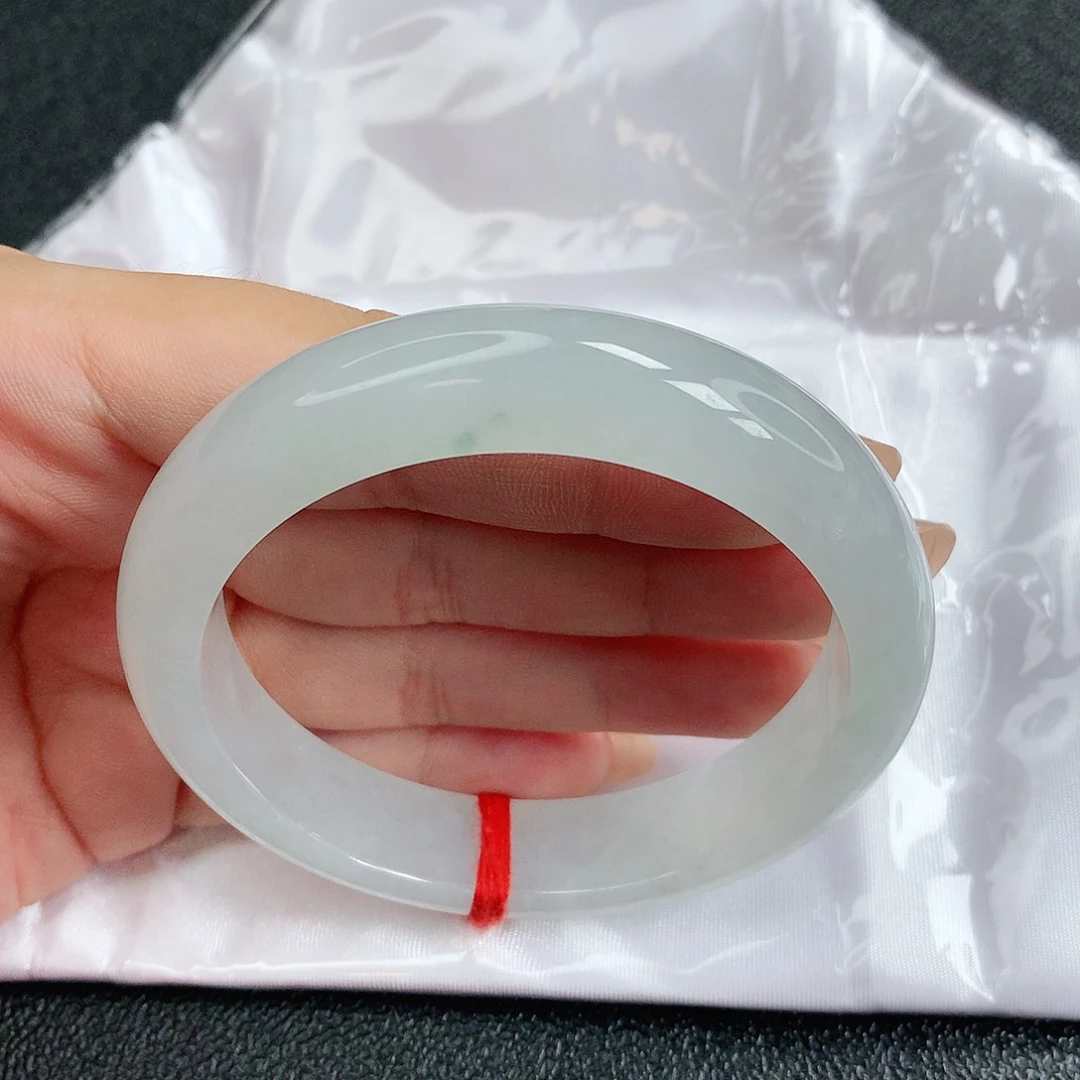 【闪购商品】未镶嵌手镯翡翠，56