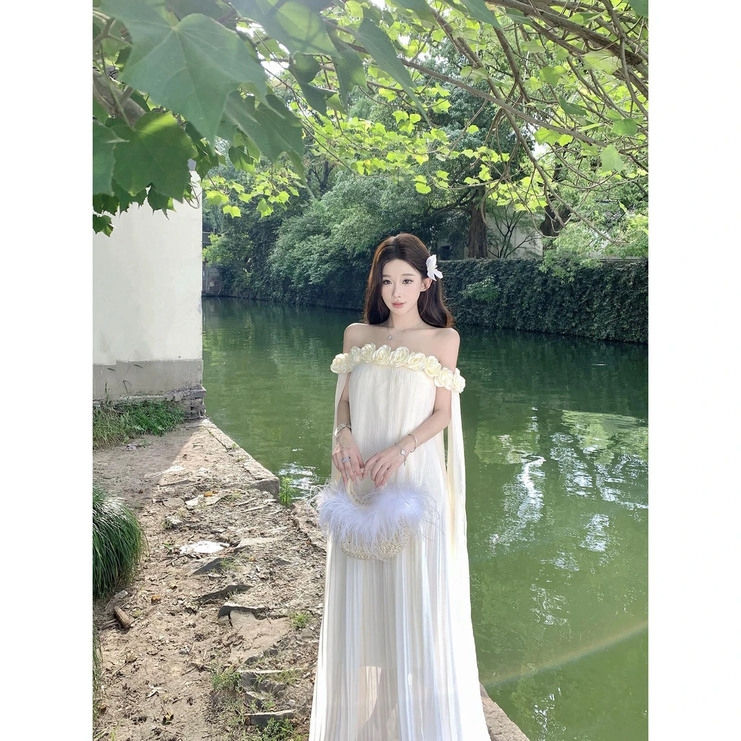 小众超仙一字肩立体花朵连衣裙女夏海边度假仙女拖地长裙晨袍礼服