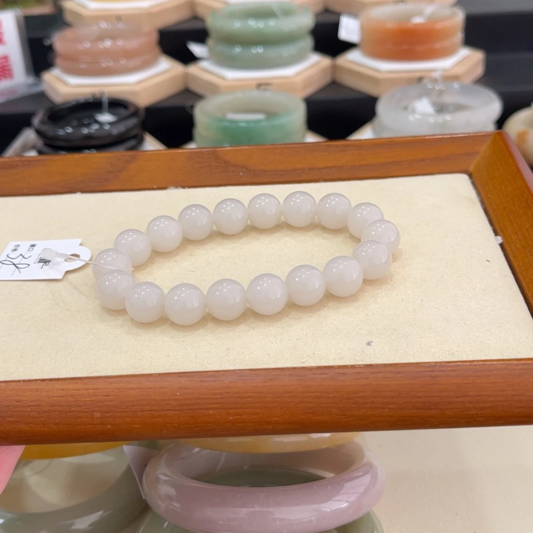 未镶嵌手镯石英质玉