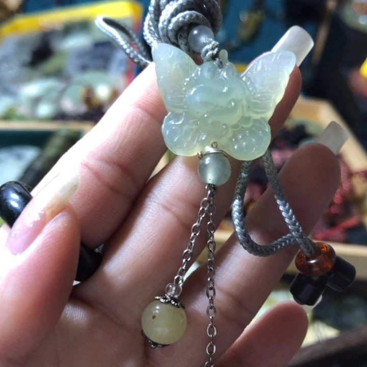 岫玉未镶嵌岫玉蝴蝶