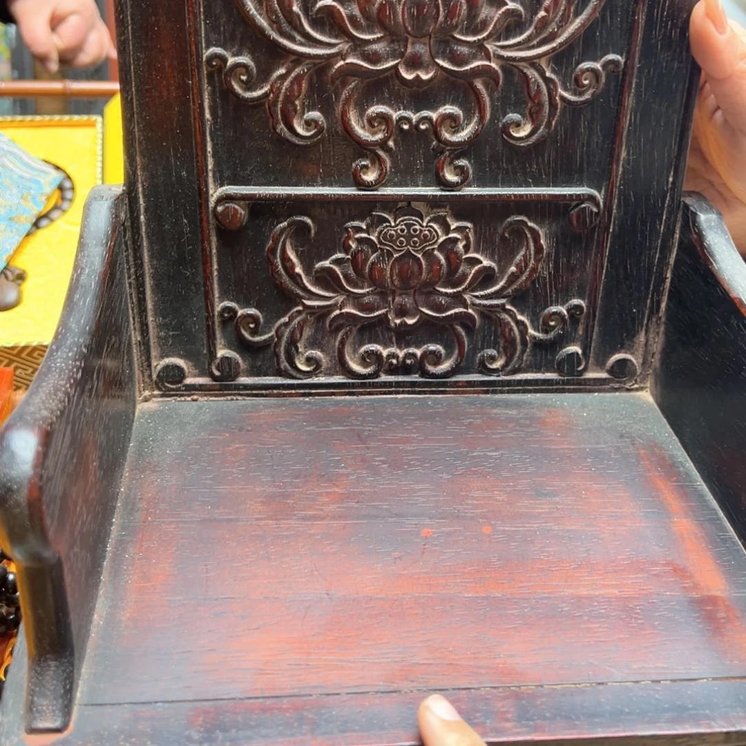 大叶紫檀（黑酸枝木类）