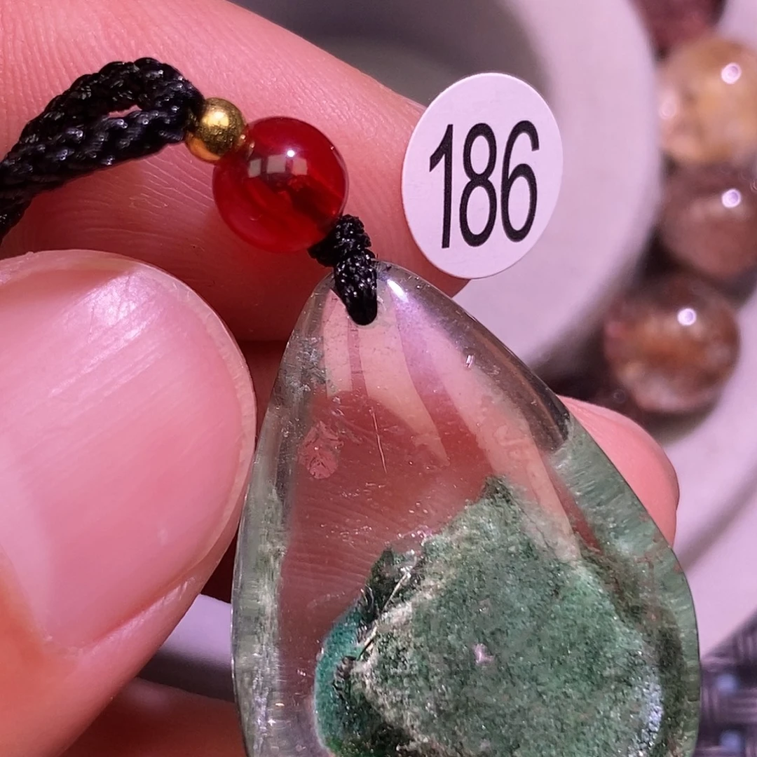 喜***杨水晶吊坠(不含链)未镶嵌