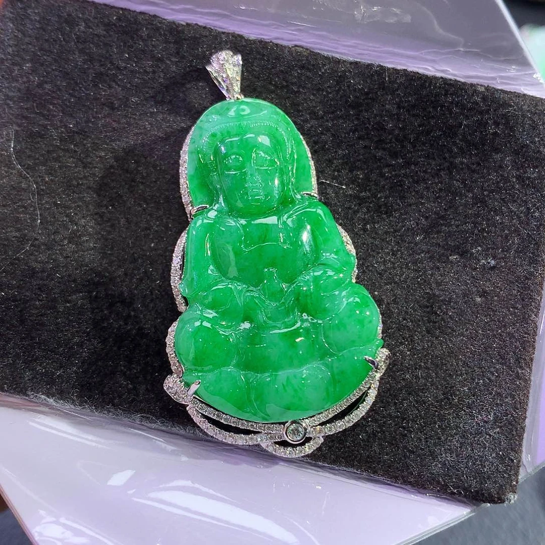 翡翠18K金镶嵌吊坠(赠链)H*姐