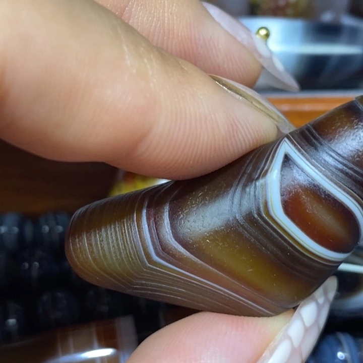 未镶嵌颈饰玛瑙/玉髓水*飞