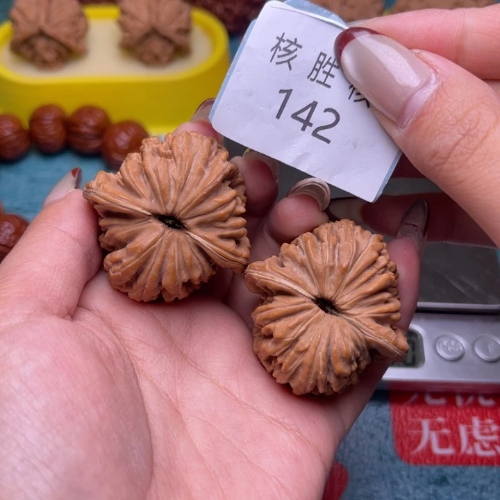 文玩核桃把件汗高楼40.142