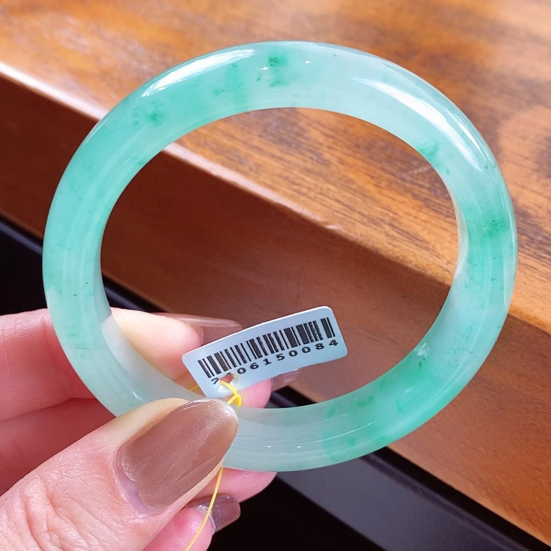 石英质玉手镯未镶嵌非洲翠手镯